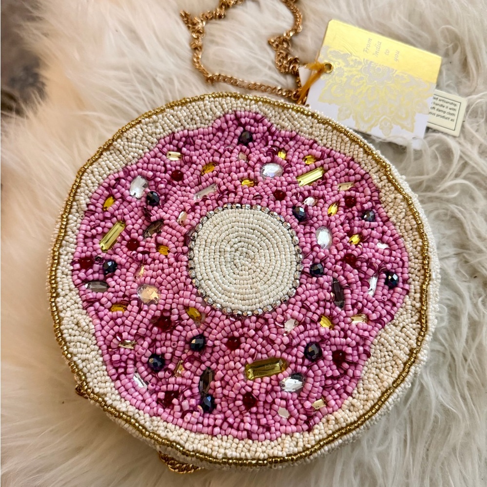 SALE! Viral Beaded Pink Donut Crossbody Bag!